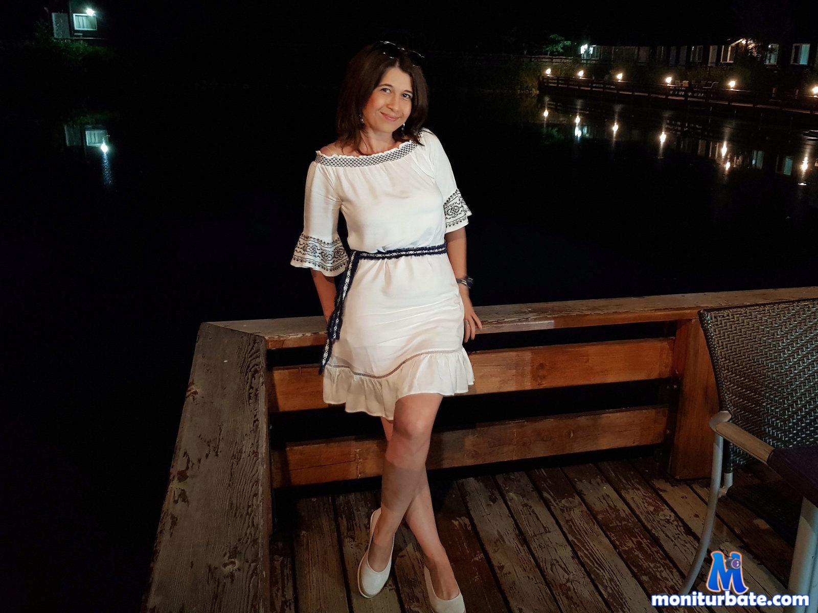 precious-heidi Flirt4free performer Boss / Secretary Student/Teacher Voyeurism Breast Play Smoking