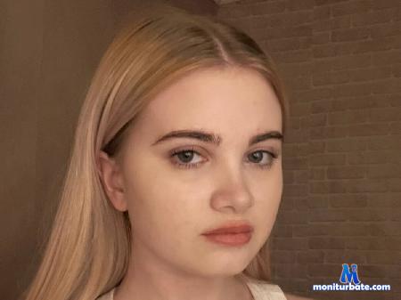 corene-haroun flirt4free performer Hi sweet! we want play! Play with us pls!