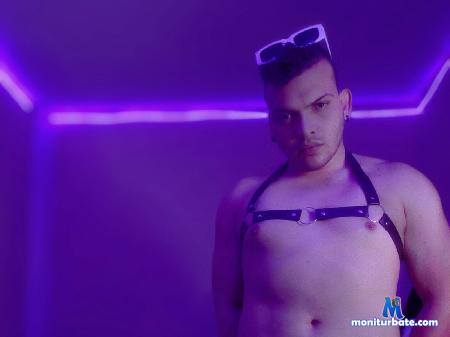 andrew-german flirt4free performer Let's Face the fact that i'm your Favorite boy