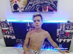 nycolass flirt4free livecam show performer I'm a Latin boy, looking for new experience and friendships::