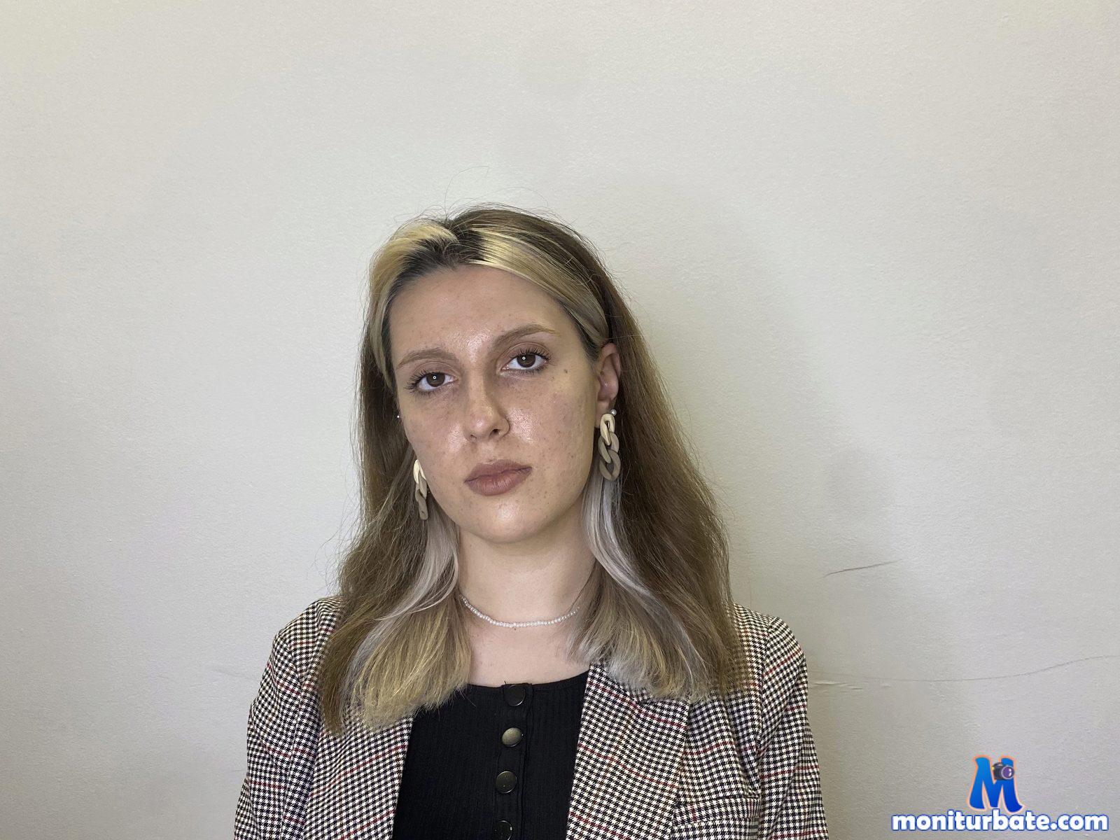 cecilia-barba Flirt4free performer 