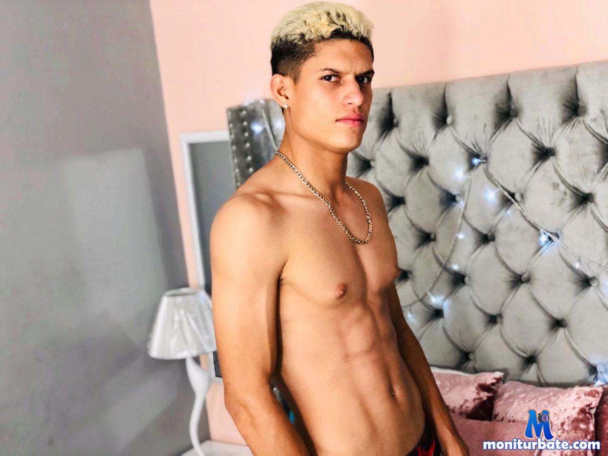 cristian-salcedo Flirt4free performer 