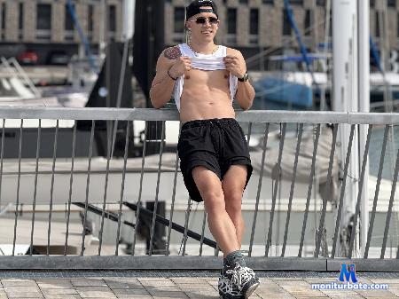 duncan-collins flirt4free performer Every moment will be an eternal pleasure!