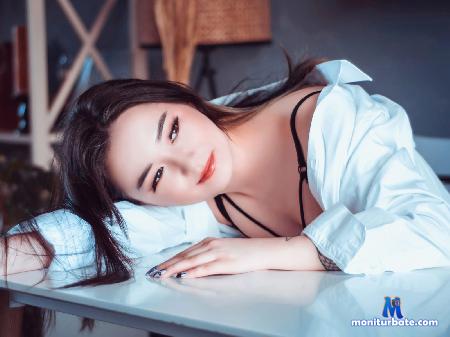 banana-brain flirt4free performer Hello, I am Natsumi, will you take my wet panties off today? 