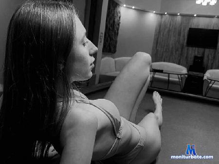 arlette-hearing flirt4free performer Not here to pretend just to tease. Stay a while, I'll show you what slow feels like.