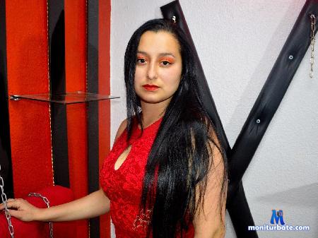 cristal-smiith flirt4free performer i'm a fierce woman, my body demands pleasure and your desire
