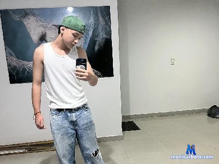 maxim-taylor flirt4free performer descubre un lugar donde tus fantasias se hacen realidad,  y cada mirada hace quedarte un poco mas