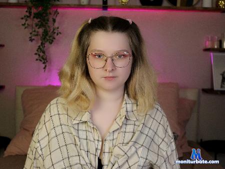 elaine-solomon flirt4free performer  &diams; I'm new here &diams; I'm eager to communicate and have fun!