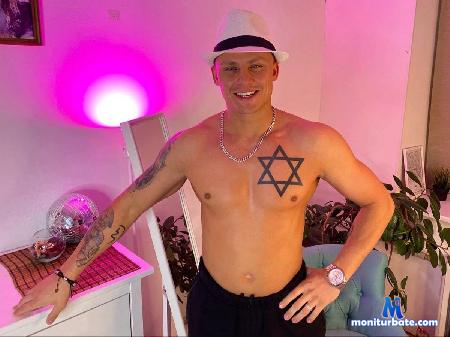 dan-naughty flirt4free performer Welcome to my world