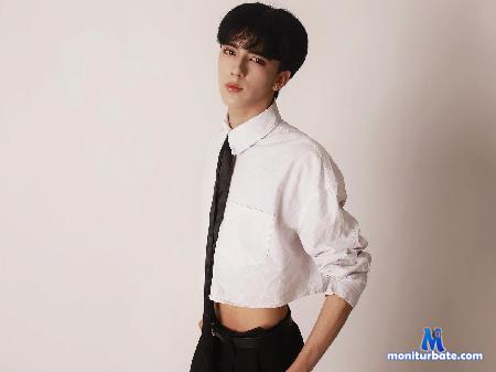 aerum-kai flirt4free performer Hi friends, my name is Aerum, I am a gay boy who loves to have fun dancing 