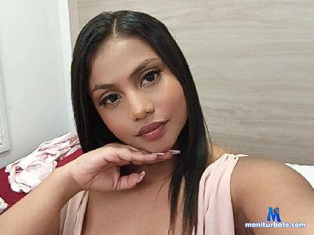 manuela-lenoxx flirt4free performer I like people who make me think, laugh and feel!!!