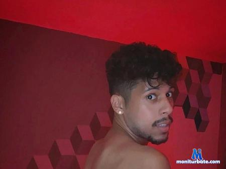 cameron-ross flirt4free performer Hi, Welcome to my room 