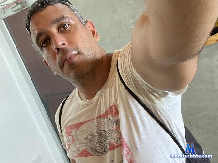 matthew-fire flirt4free performer Your male is here waiting for you, be my faithful lover!