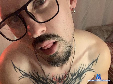 mr-hunter flirt4free performer join me and you will find out why I am the best here!