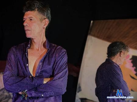 laye-art flirt4free performer I am a free spirit, an artist.