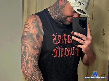 brock-white flirt4free performer Tattooed Hung Daddy, 9inches Cut Wild And Up For Fun, Not Many Limits To What Ill Do 