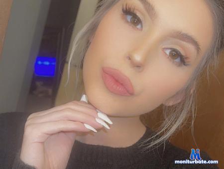 april-lydia-rose flirt4free performer Im ready to make your fantasies come true and have some fun with you!