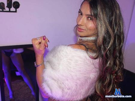 aurora-siini flirt4free performer Sweet, sophisticated. and just a little bit dangerous.
