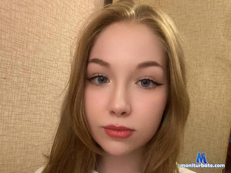 alycia-yearwood flirt4free performer Hi sweet! we want play! Play with us pls!
