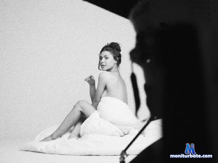 mill-le flirt4free performer Take a deep breath. 
