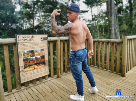 guss-jons flirt4free performer I am a personal trainer, I like to have a good idea of ​​sharing it is to know and have fun