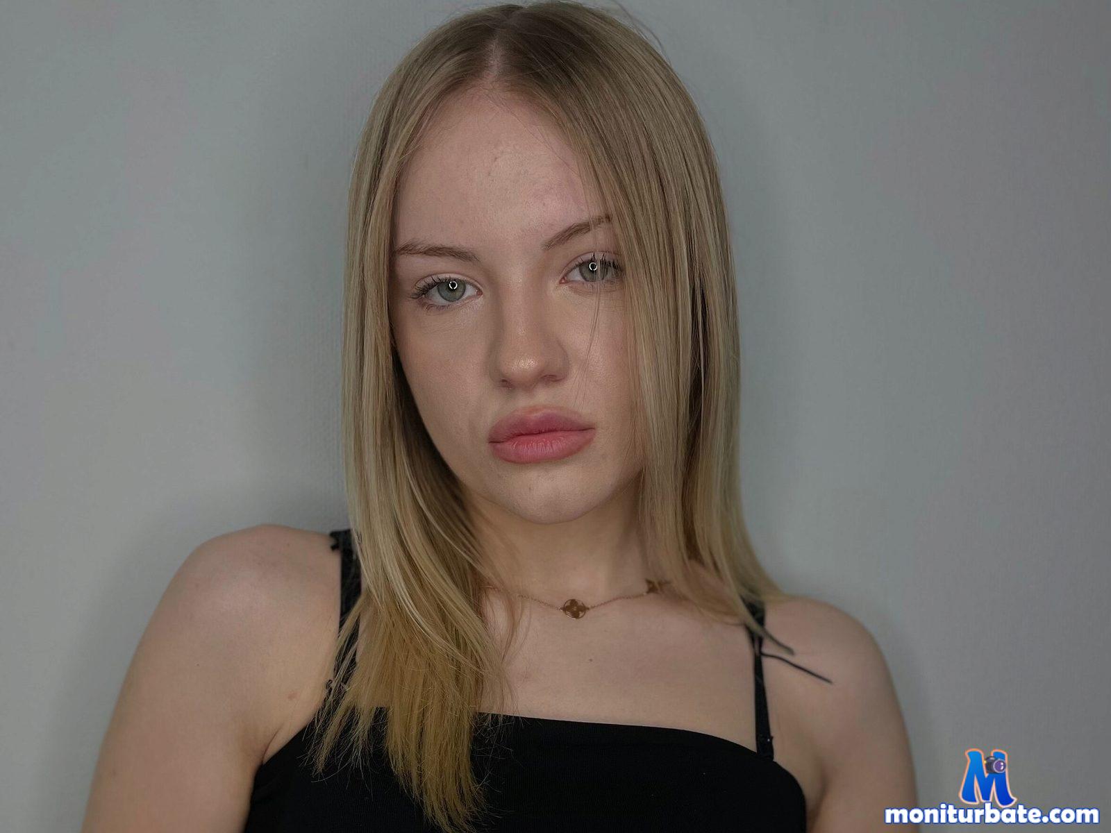 edla-crago Flirt4free performer Anal Nipple Biting Nipple Play Dirty Talk Vibrator Cock Teasing Whip Spanking Cosplay