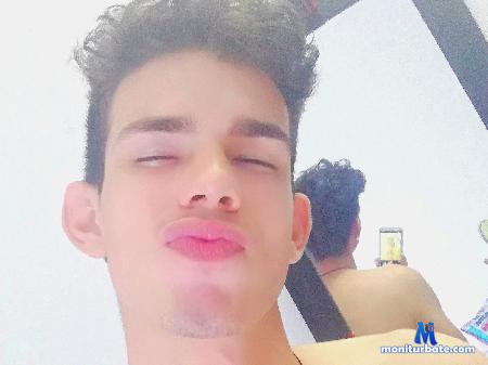 kriss-walkers flirt4free performer I am a Latin boy wanting to fulfill your desires and come true