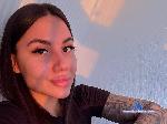 lolo-leen flirt4free livecam show performer Smart, sweet, and a little bold