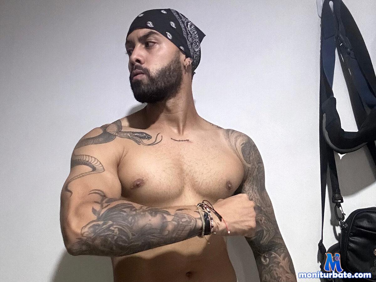 renato-andrade Flirt4free performer Whip