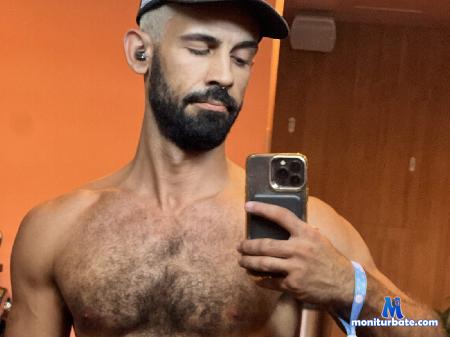 undebel-rios flirt4free performer Confident. Creative. Craving connection.