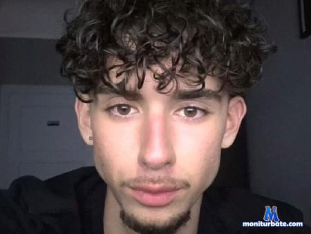 ricky-bobie flirt4free performer Hey there! I am new here but I know how to have a good time! Come say hi and let's have FUN!