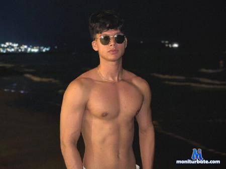 owen-evans flirt4free performer i'm a nice guy looking for fun 