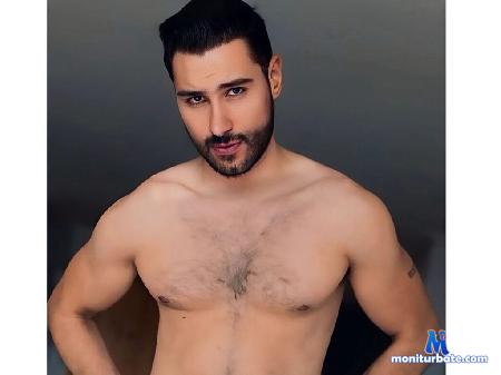 mateo-steel flirt4free performer Strong, confident, and ready to make you lose your mind 