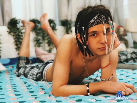 son-hill flirt4free performer Dreadlocks, good music and plastic movements - I think I can turn you on