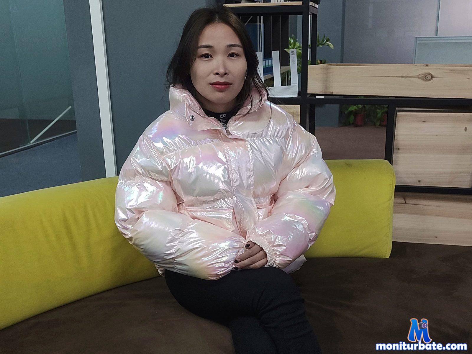 agatha-star Flirt4free performer 