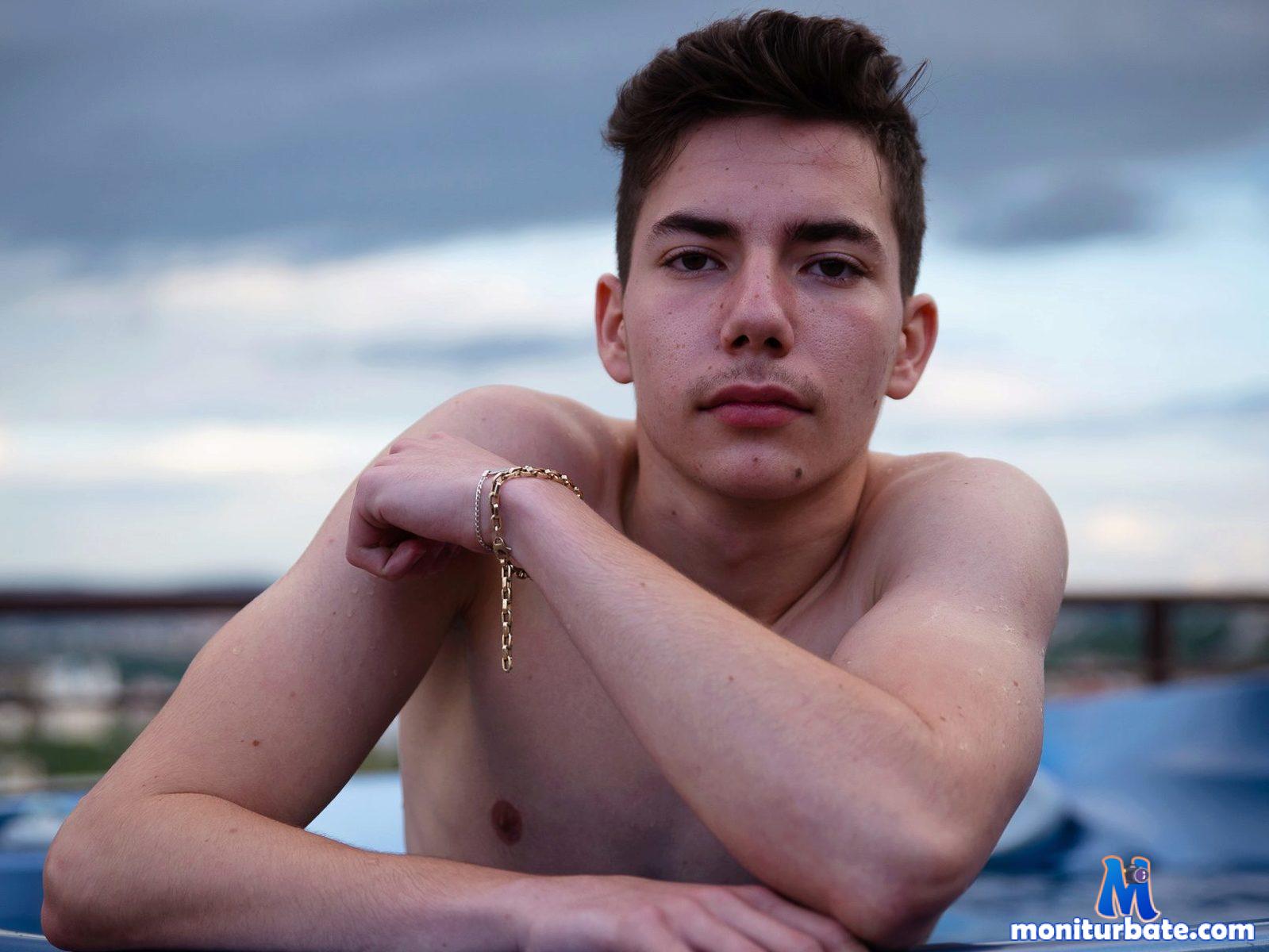 lucas-litt Flirt4free performer Feet Nipple Play Small Penis Humiliation Submission Dirty Talk Master / Slave Domination Teasing Spanking Leather Smoking