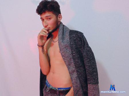alex-macgregor flirt4free performer young latin beginner in the webcam world