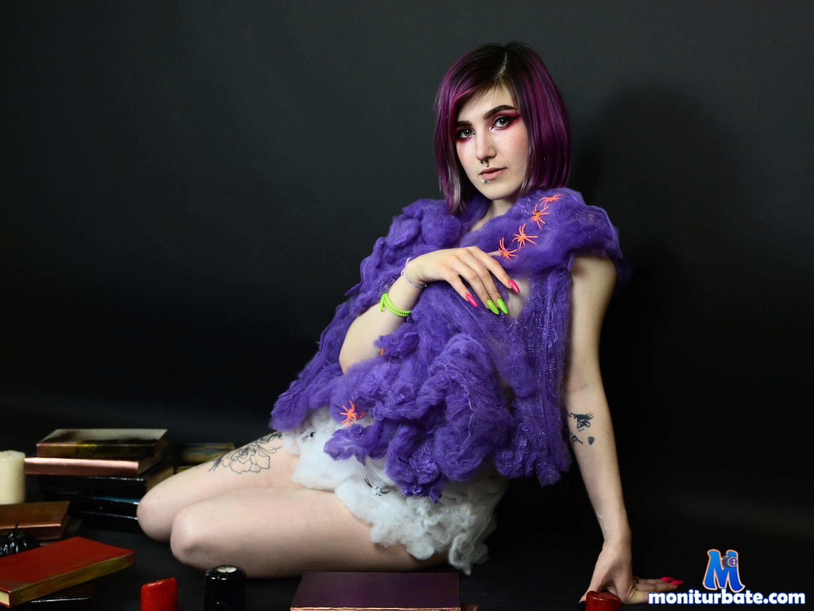 sandy-snowy Flirt4free performer 