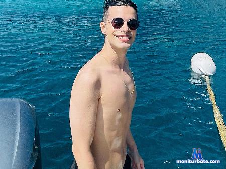 xander-spells flirt4free performer I always feel like somebody's watching me. ;)