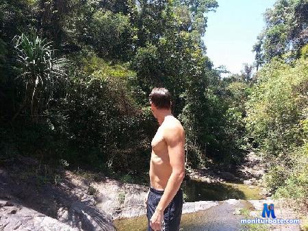 maxi-dimi flirt4free performer A true exhibitionist and voyeur who enjoys being watched and watching others