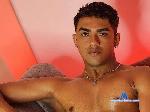 alejandro-williams flirt4free livecam show performer Es bueno sentir placer pero no hay nada mejor que darlo
