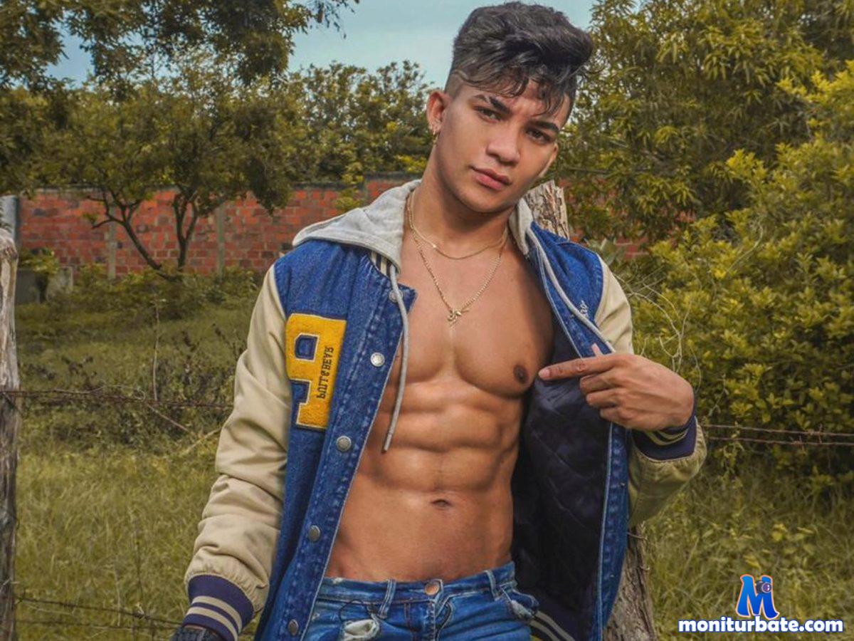 jeyko-black Flirt4free performer Feet Nipple Play Master / Slave Prisoner/Guard Cum Eating Domination Sugar Daddy Discipline Coach/Trainee Feather Voyeurism Findom Food Muscle Worship