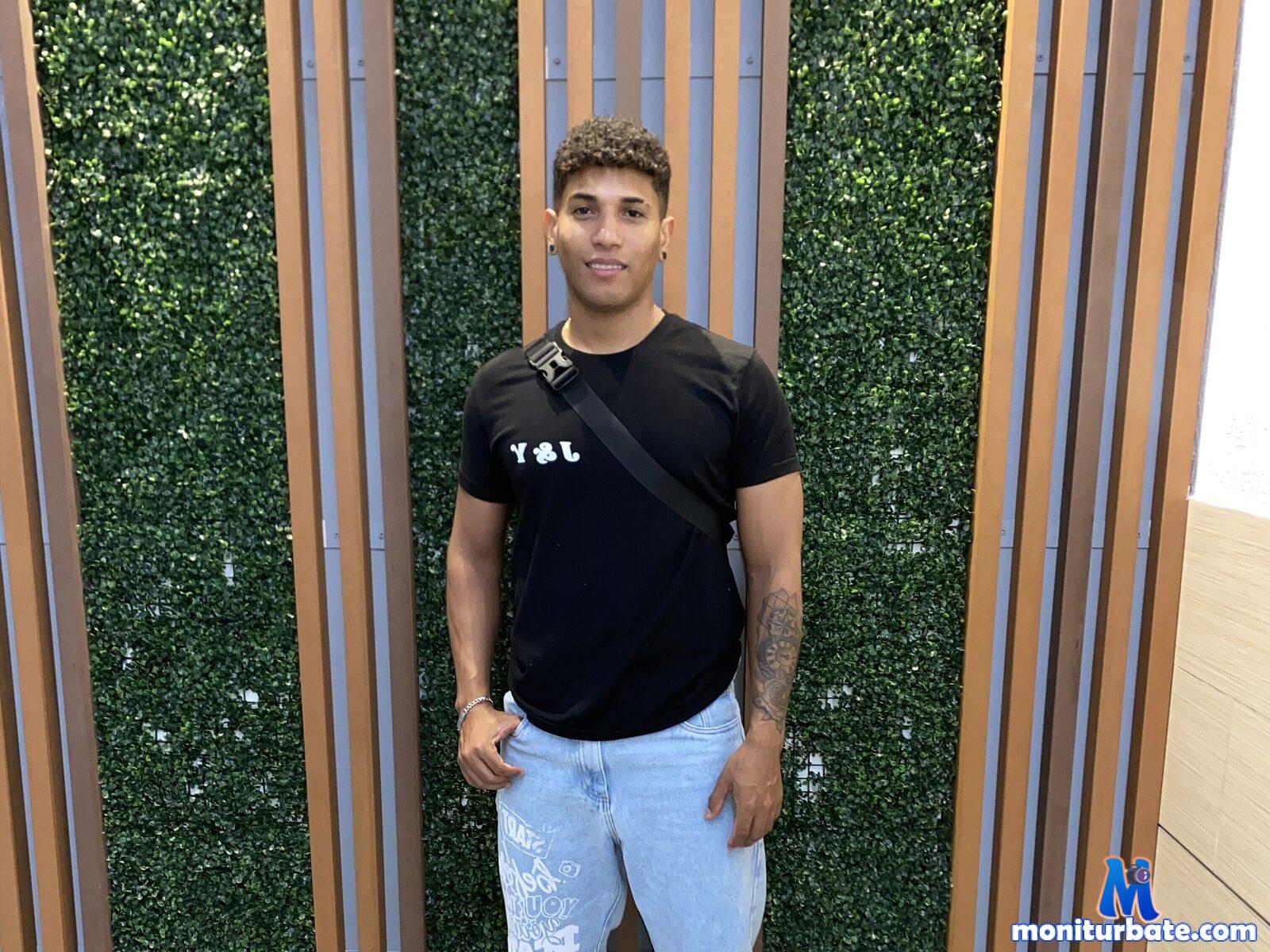 yoxi-martinez Flirt4free performer 