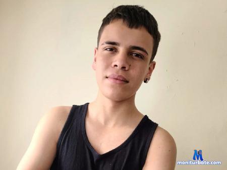 zeuz-h flirt4free performer Lets party guys!