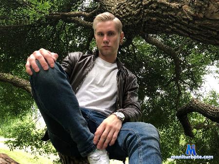 kevin-park flirt4free performer We only live once. No time for regrets