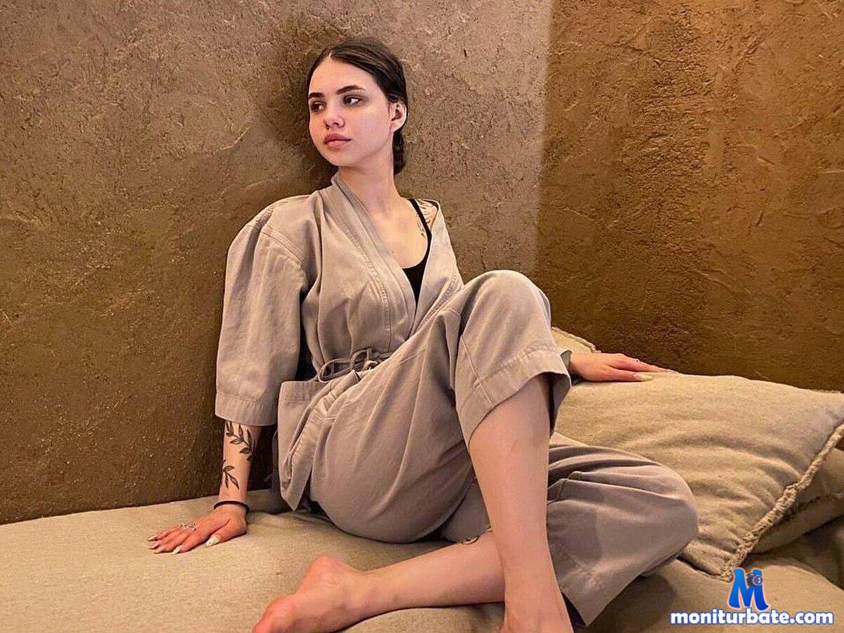 lisbeth-latour Flirt4free performer 