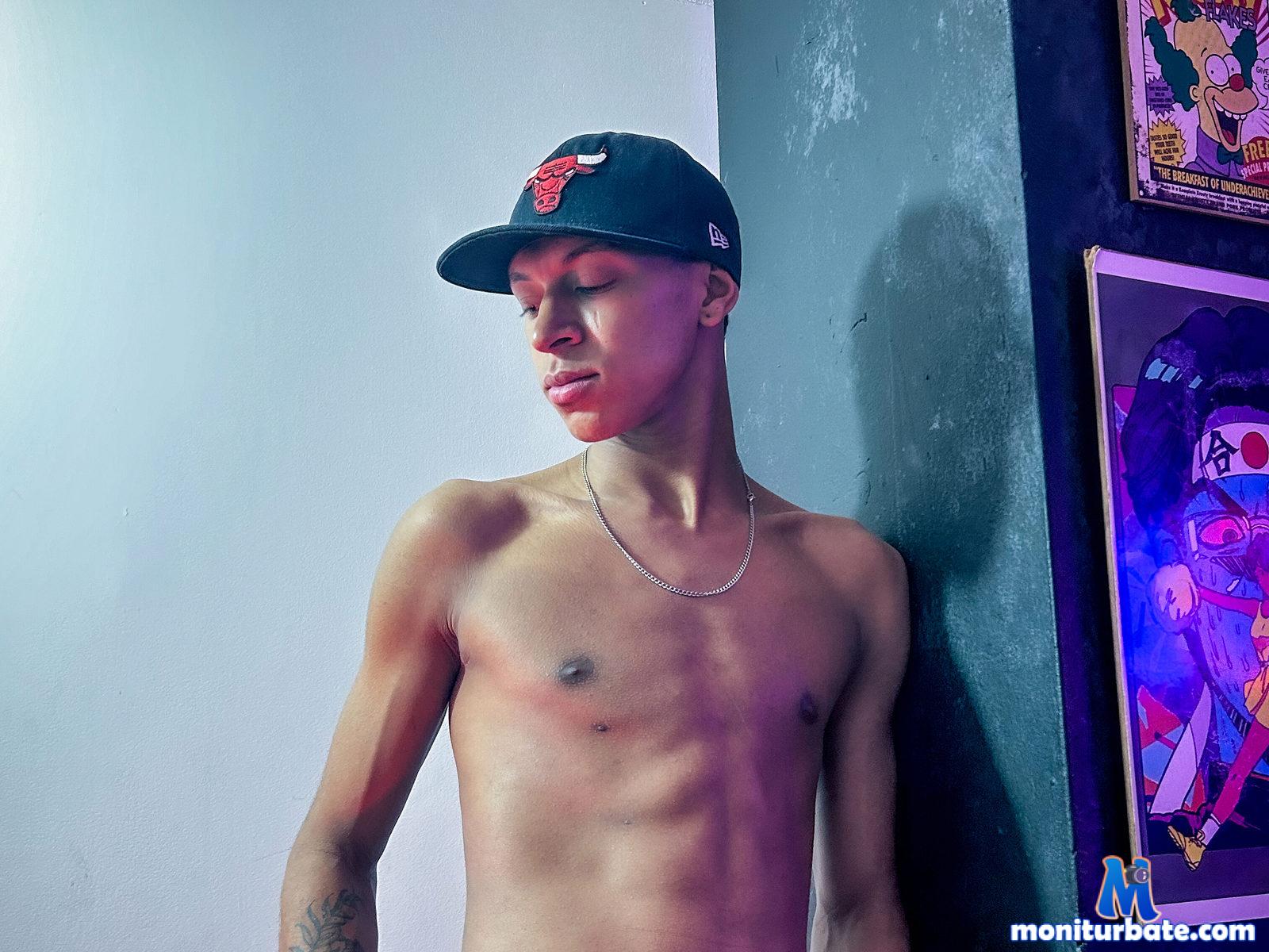 jonathan-guzman Flirt4free performer 