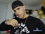 taylor-walt flirt4free livecam show performer ¨I want my smile to be like the sun in your sunrise¨