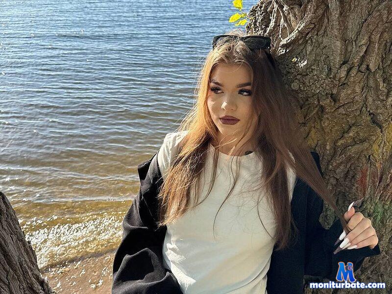 shine-yasmin Flirt4free performer 