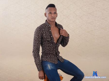 stiven-salas flirt4free performer handsome guy